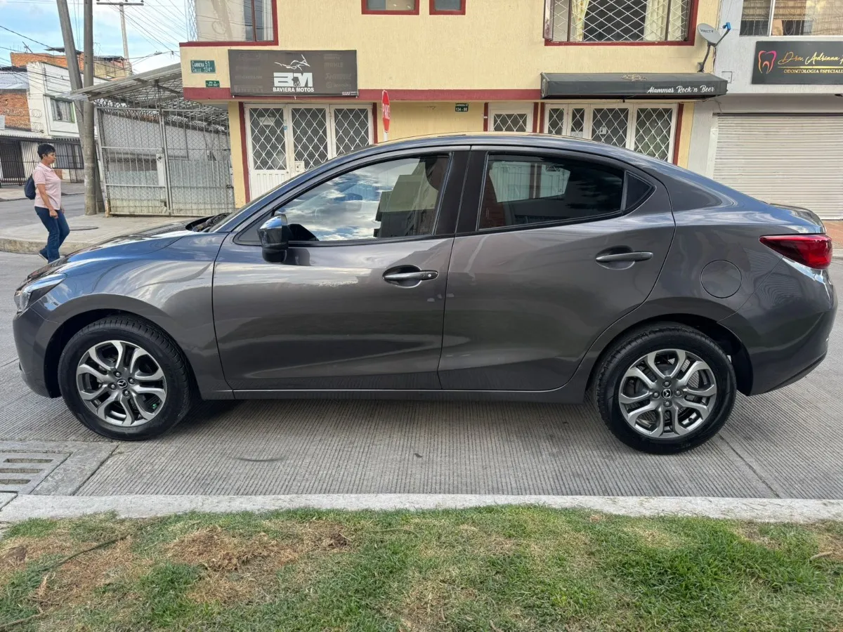 Mazda2s6