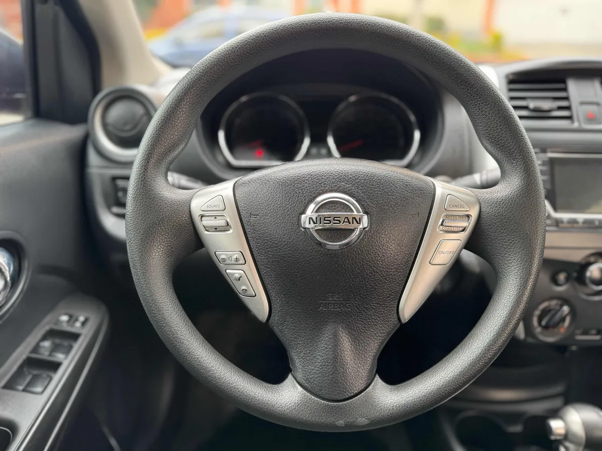NissanVersa16