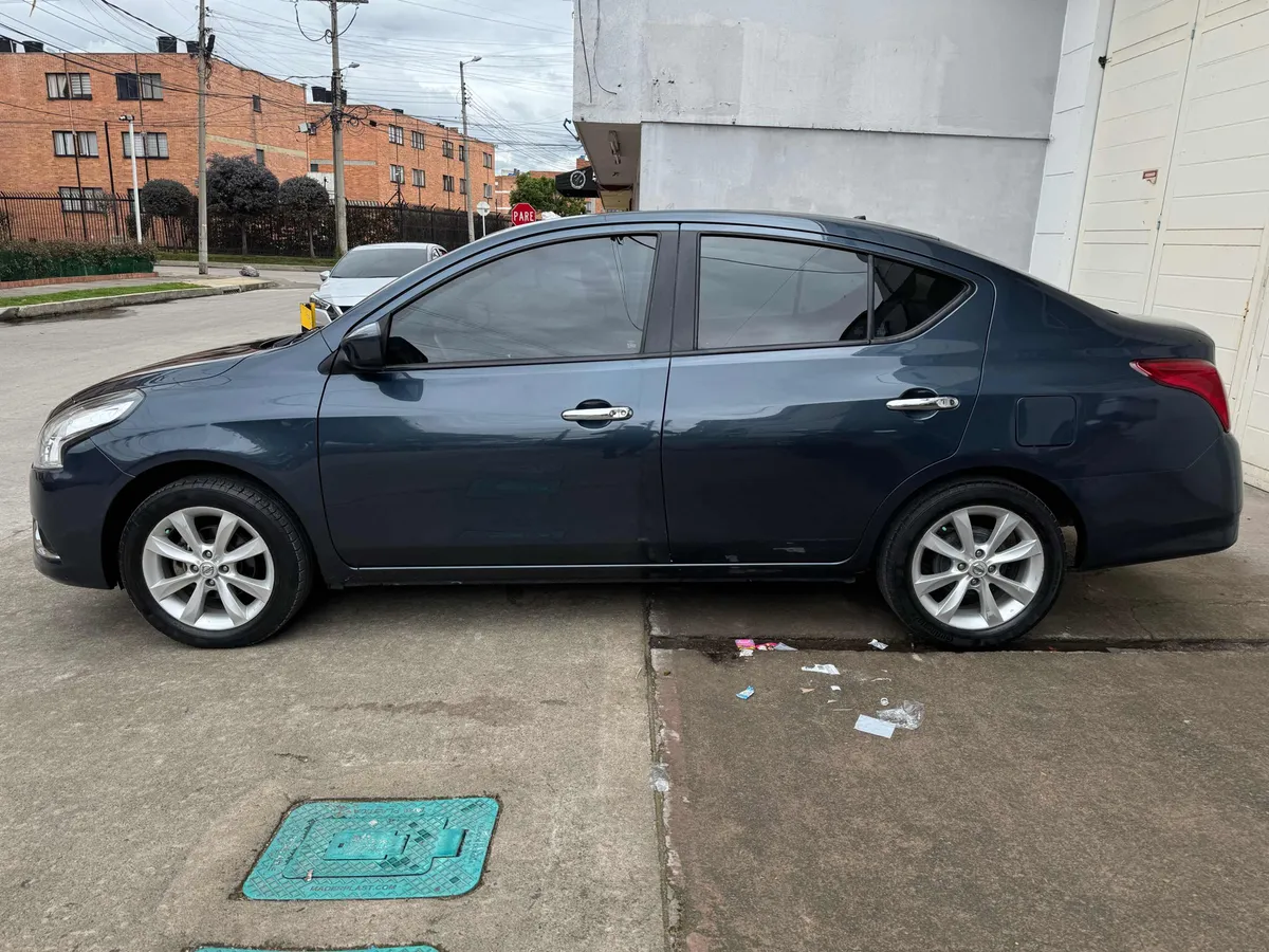 NissanVersa6