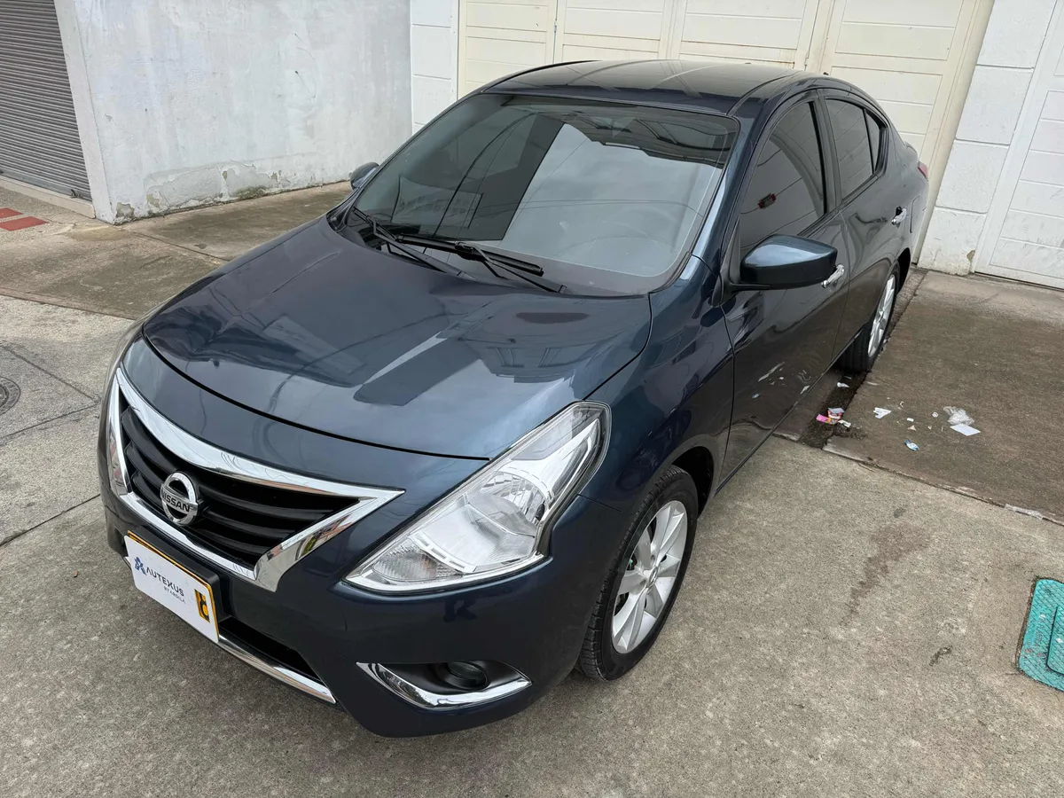 NissanVersa7
