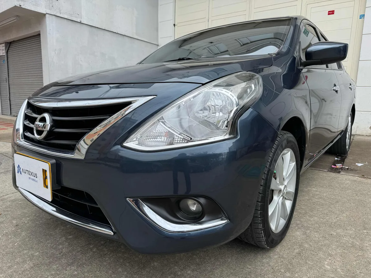NissanVersa9